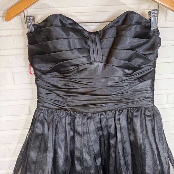 Betsey Johnson Black Organza Tulle Strapless Dress, Women’s Size 8 - Picture 3 of 8